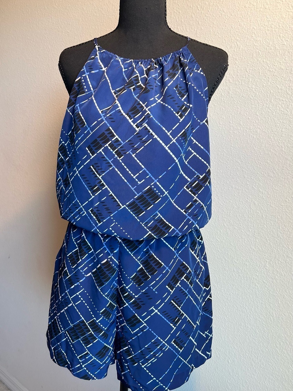 White House Black Market Blue Geometric Halter Neck Summer Vacay Romper Size 8
